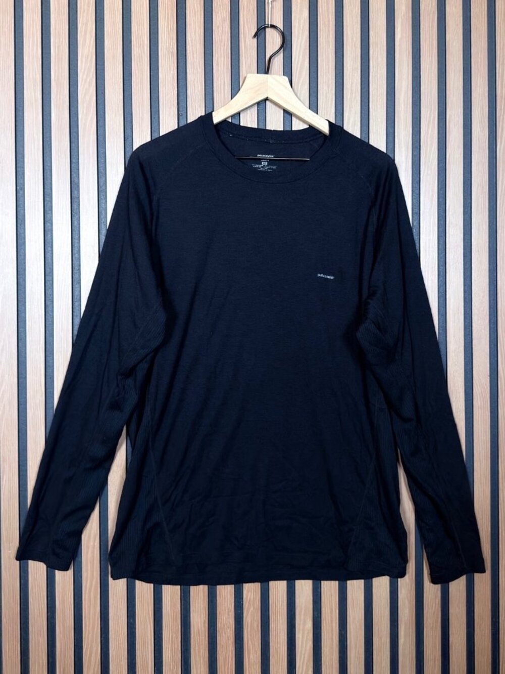 Patagonia Baselayer Shirt XL Mens Black Long Sleeve Stretch Fabric Performance